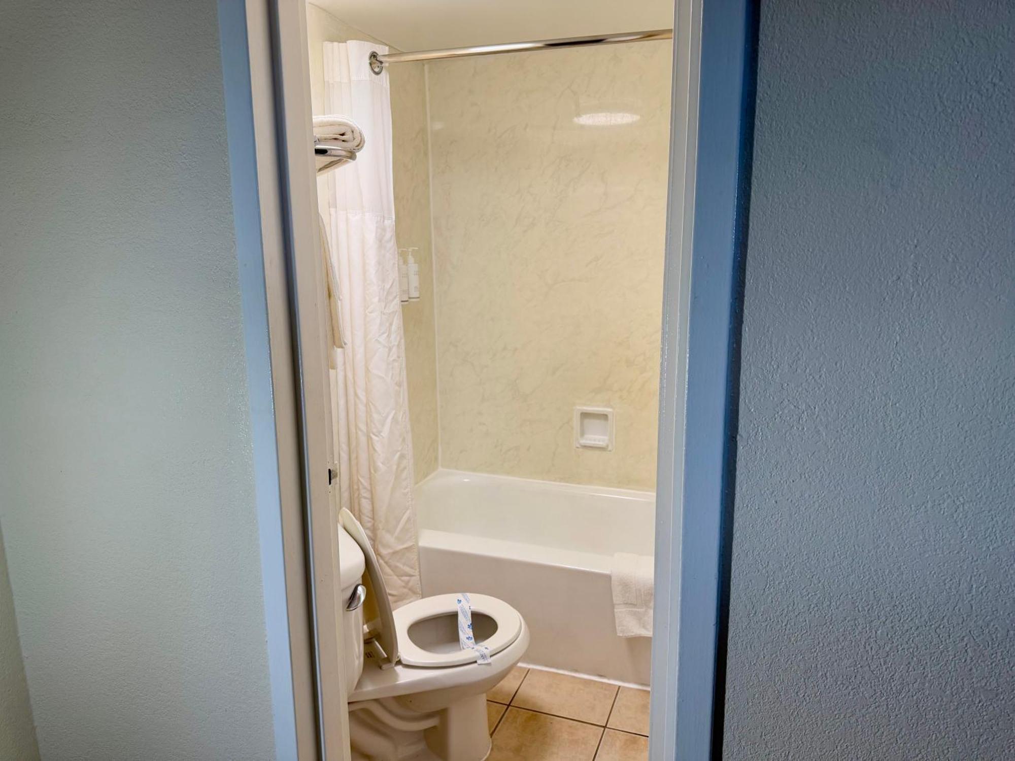 Travelodge By Wyndham Suites Virginia Beach Oceanfront Zewnętrze zdjęcie